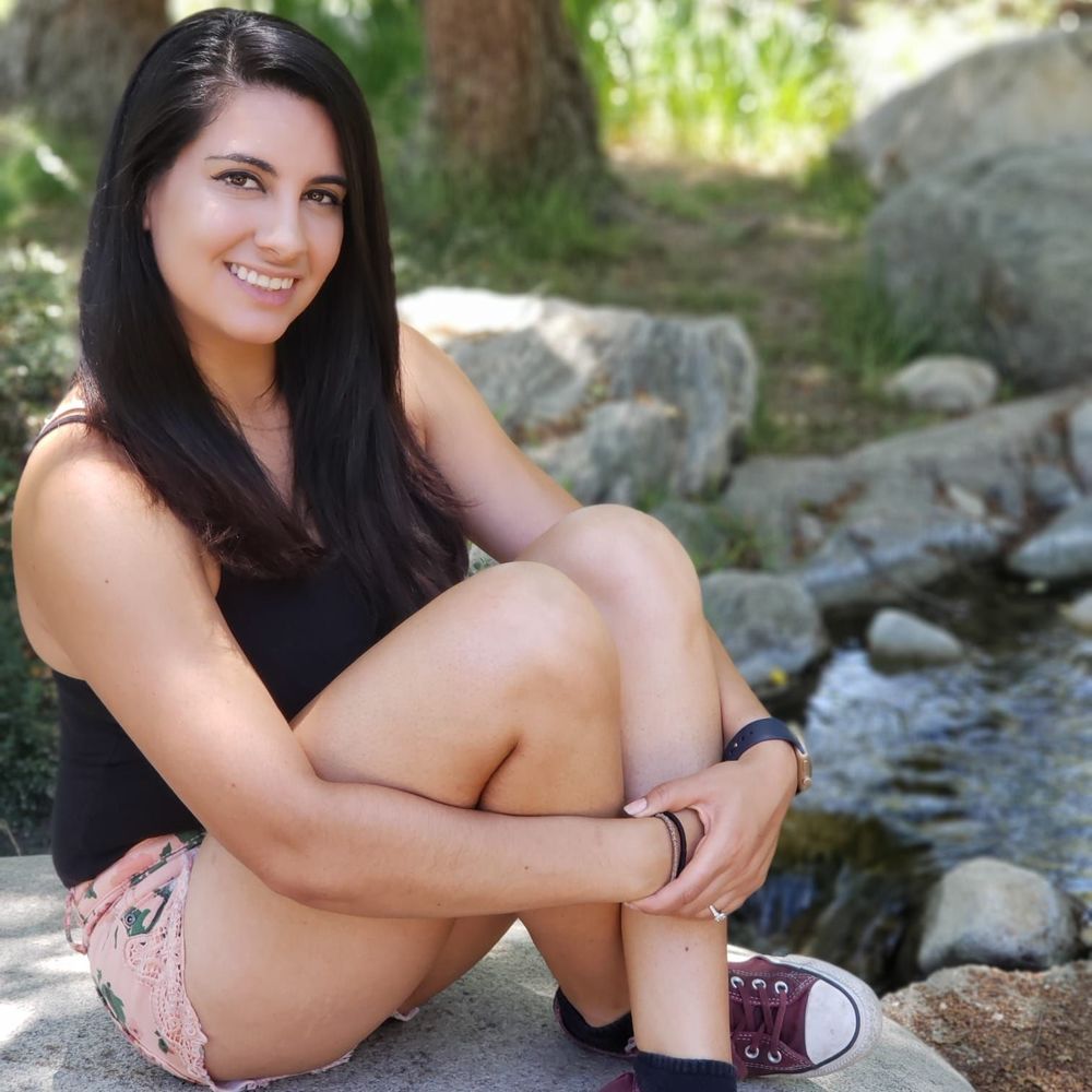 Meet your Posher, Dennise